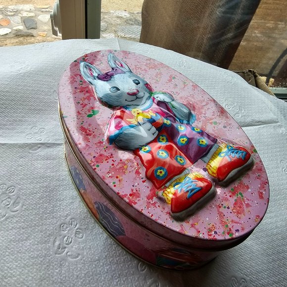 Easter bunny tin display can cany storage - Picture 1 of 5